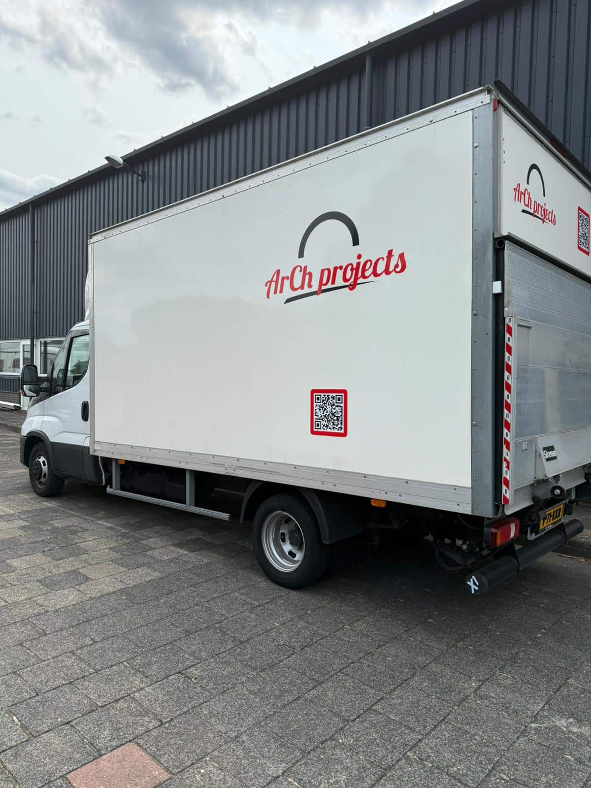 Vanaf nu zijn we ook duidelijk herkenbaar onderweg naar onze projecten 2.0!